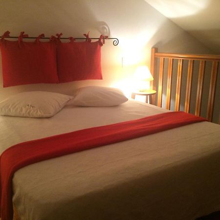 Chambres D'Hotes Les Templiers Rugney Bilik gambar